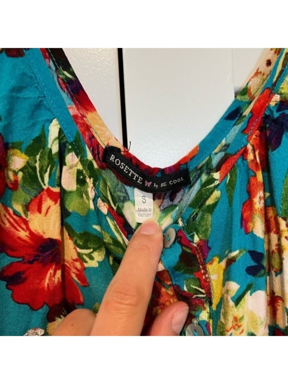Floral Crop Top - Picture 3 of 3